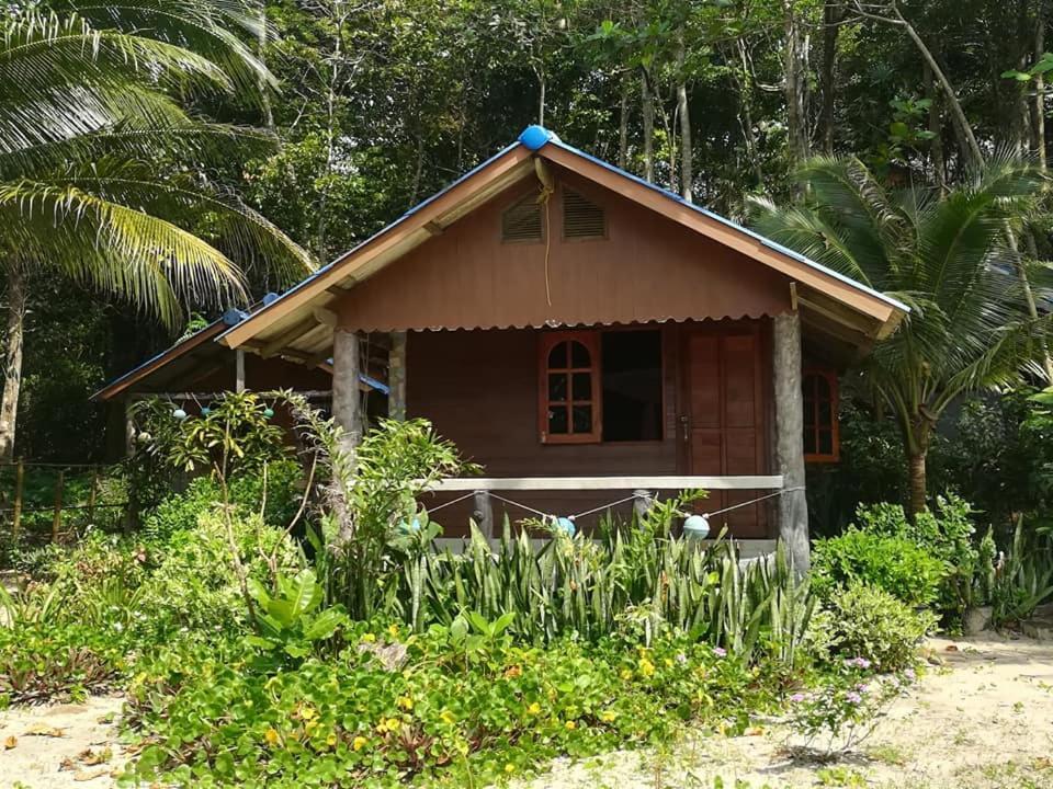 Lae Tawan Bungalow Hotel Koh Chang Ranong Exterior foto