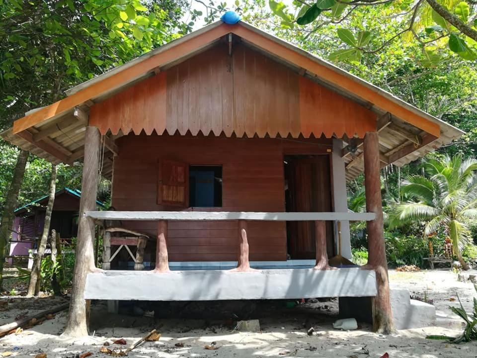 Lae Tawan Bungalow Hotel Koh Chang Ranong Exterior foto